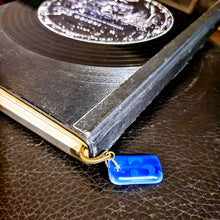 Load image into Gallery viewer, Dainty Blue
